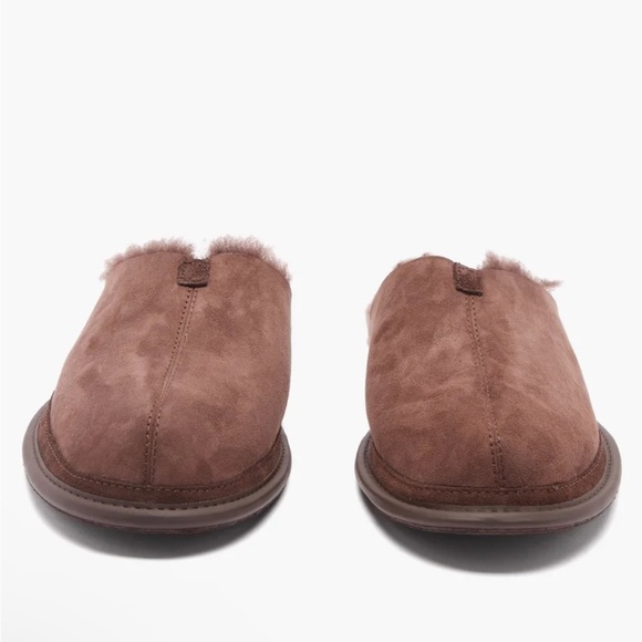 Ugg Hyde slippers USED - Picture 5 of 11